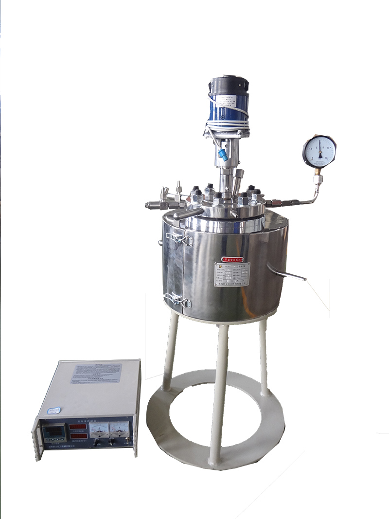 CJ普通型反應(yīng)釜（下出料，不銹鋼拋光）